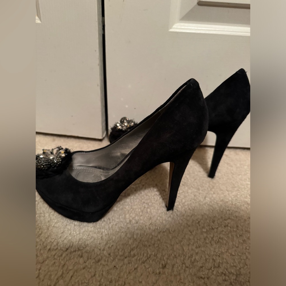 BCBGeneration Black Pumps